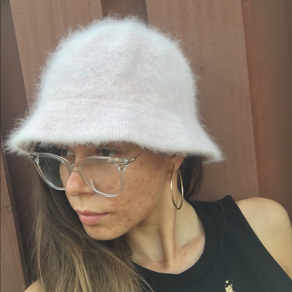 Baby pink fuzzy bucket hat